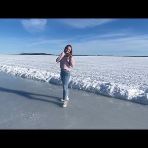 Meet your Posher, Mikayla